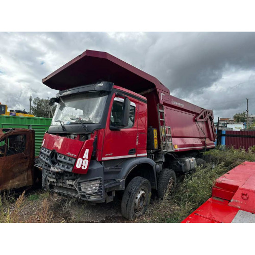 Mercedes-Benz Arocs 8x4 Самосвал