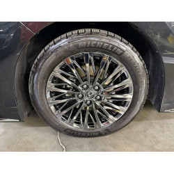 Lexus LM350h