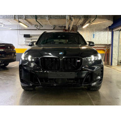 BMW X5 M60i