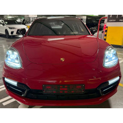 Porsche PANAMERA 4